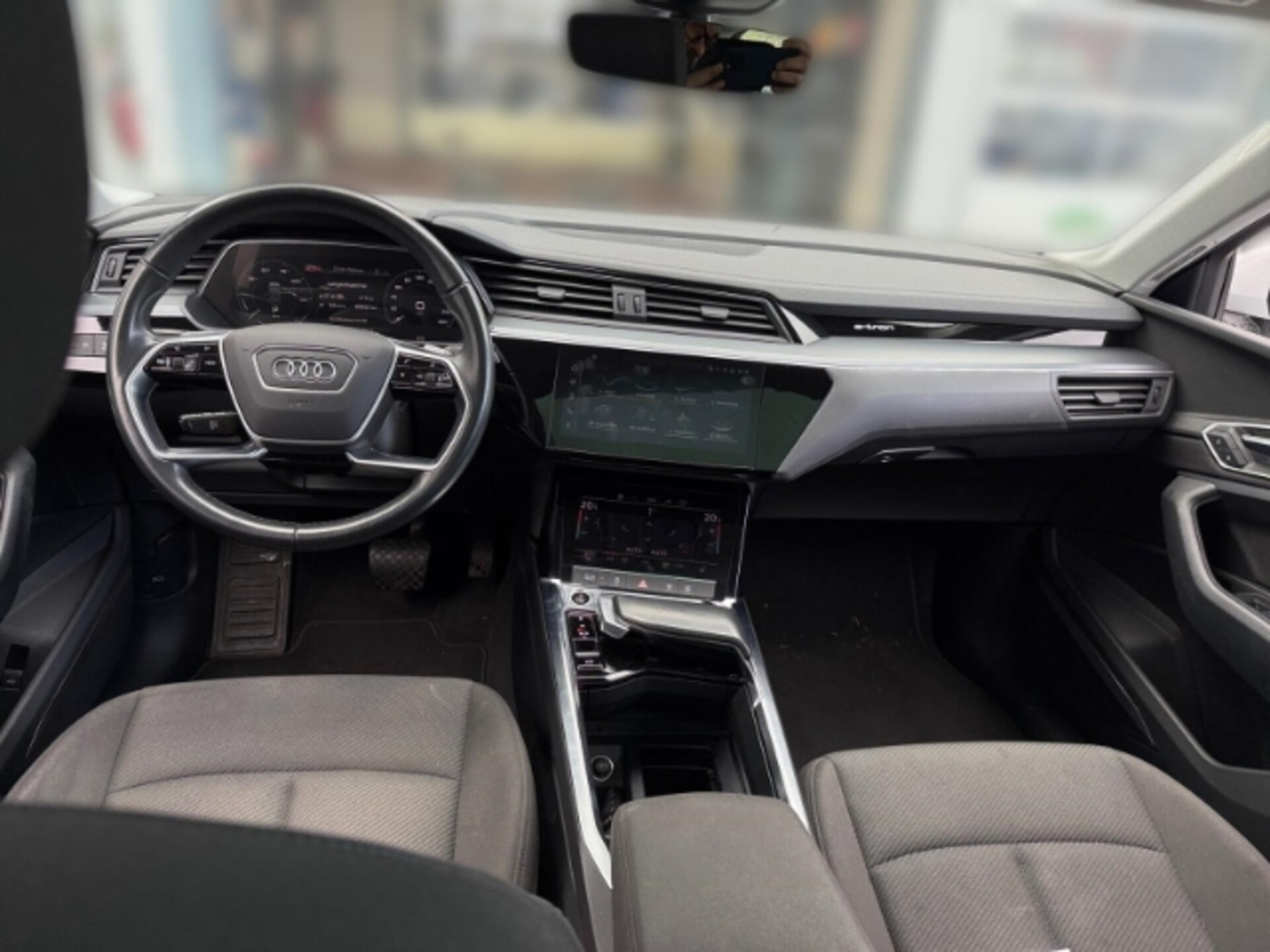 Audi e-tron