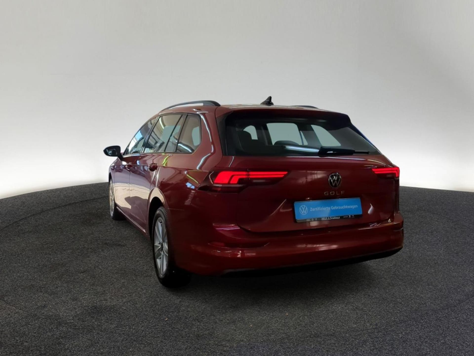Volkswagen Golf Variant Life
