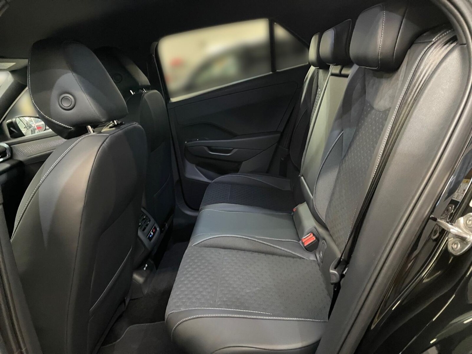 Volkswagen T-Roc – Bild 13