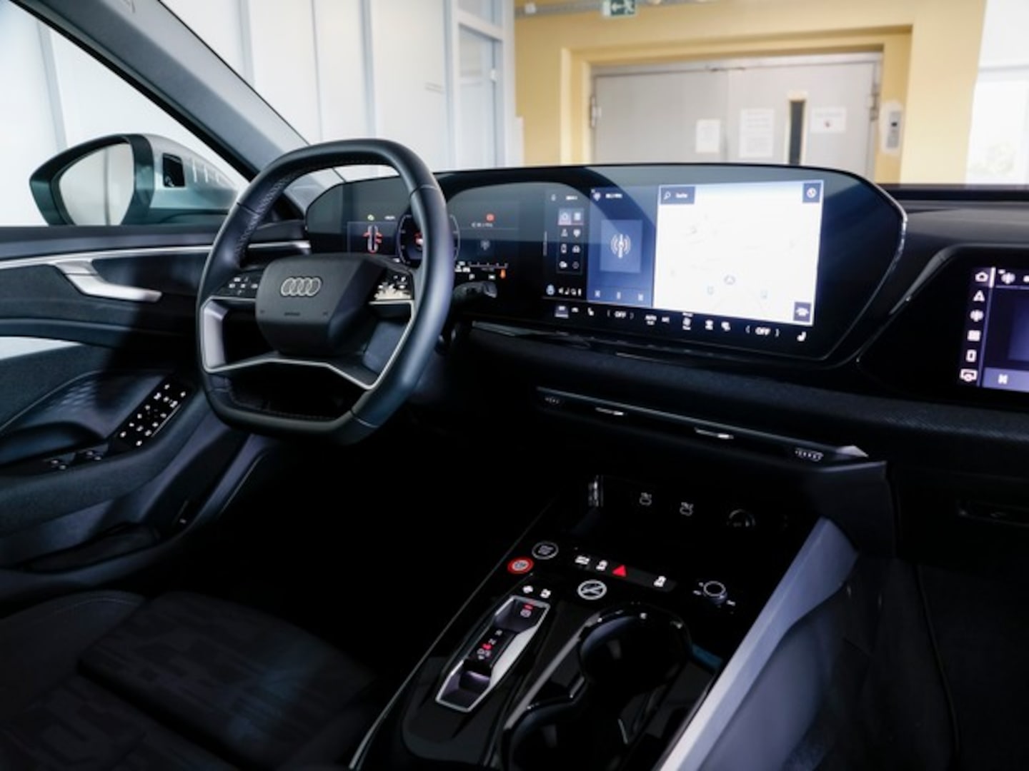 Bild über Audi A6 Avant TFSI 150 kW S tronic - für weitere Informationen kontaktieren Sie den Audi Partner