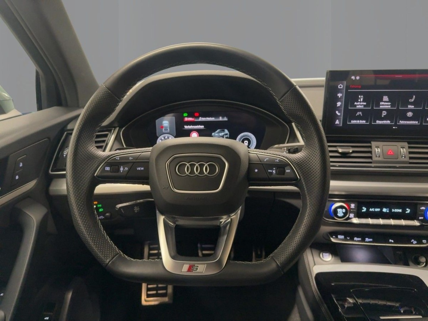 Bild über Audi Q5 Sportback 40 TFSI quattro S tronic - für weitere Informationen kontaktieren Sie den Audi Partner