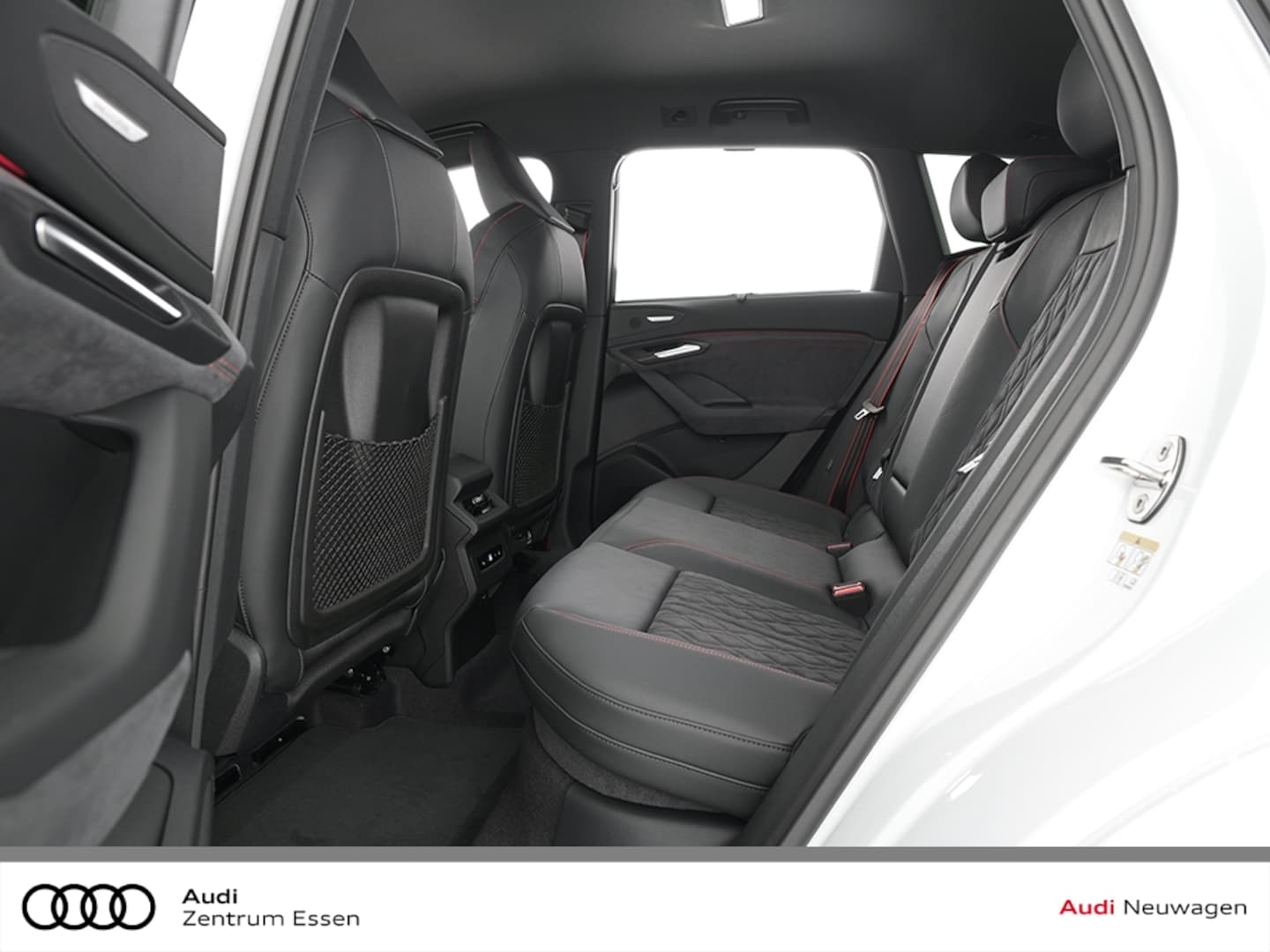 Bild über Audi Q6 SUV e-tron S line business e-tron performance 225 kW - für weitere Informationen kontaktieren Sie den Audi Partner