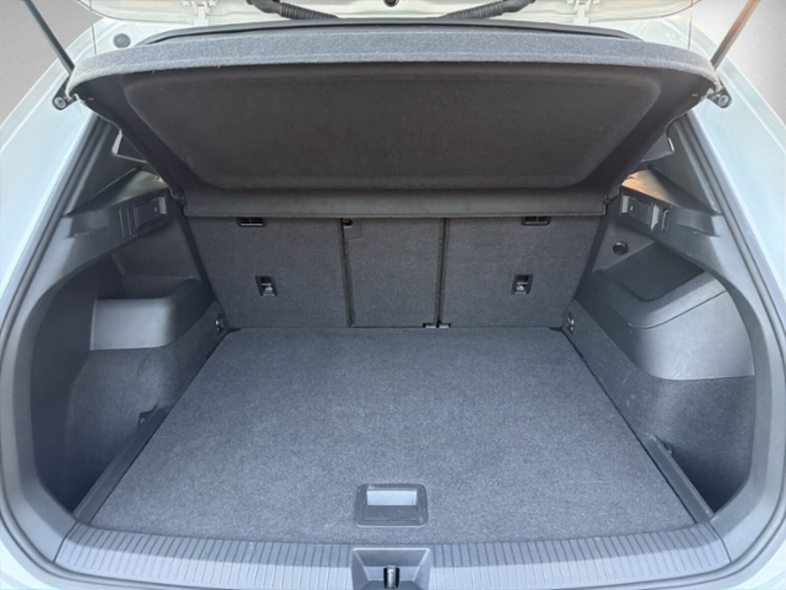 Volkswagen Tiguan – Bild 7