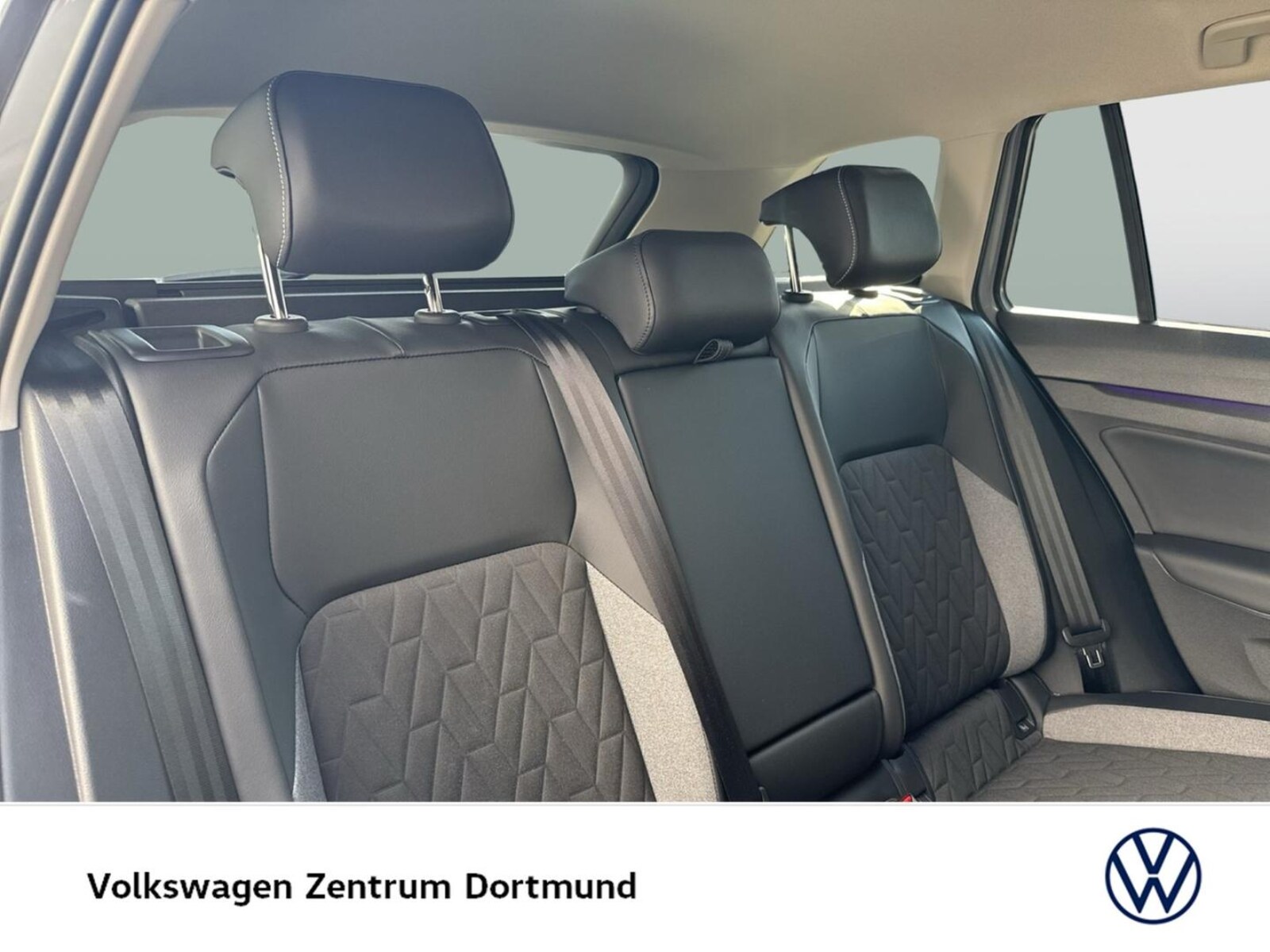 Volkswagen Golf Variant – Bild 7