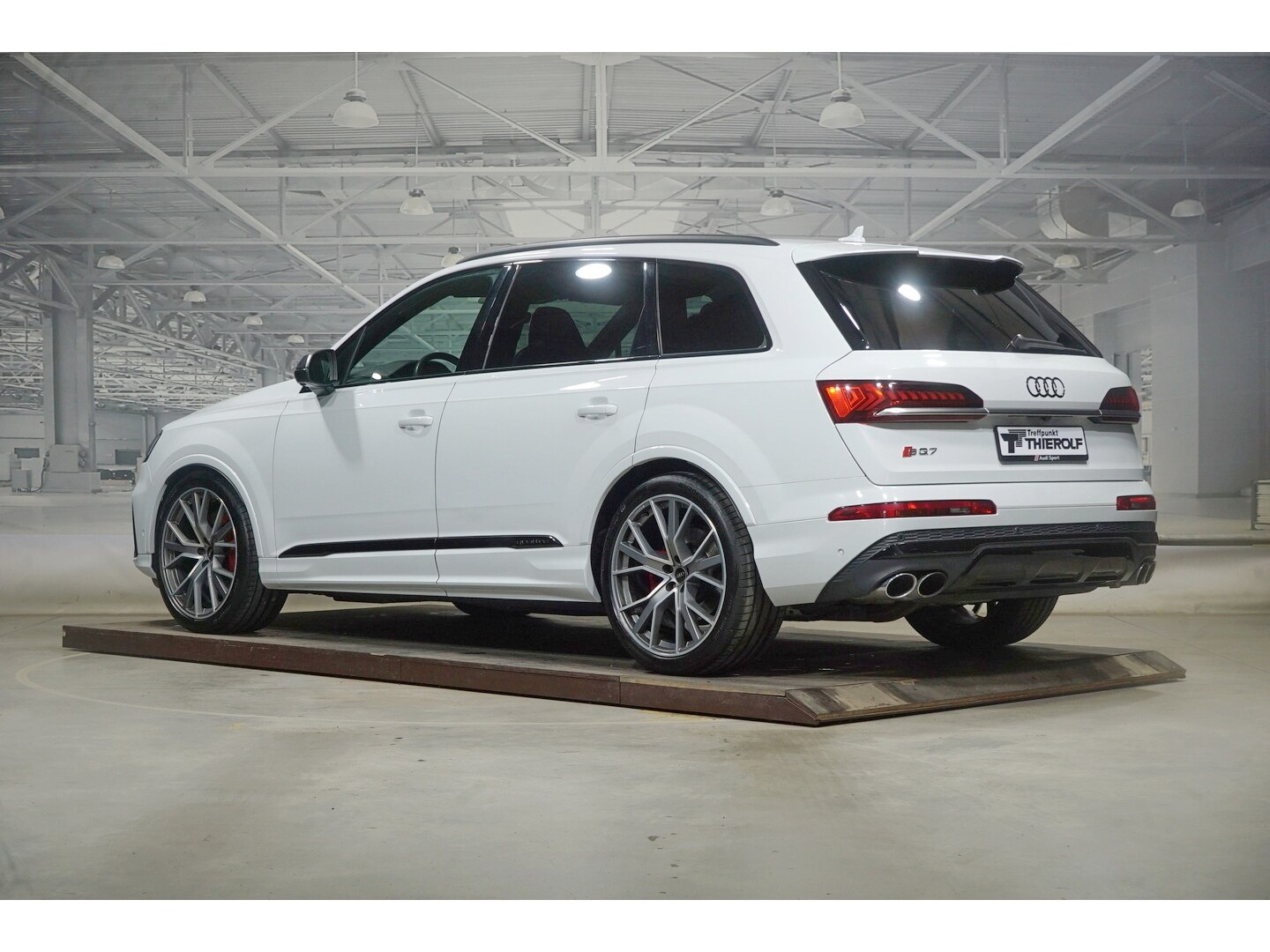 Image about Audi SQ7 TDI quattro tiptronic