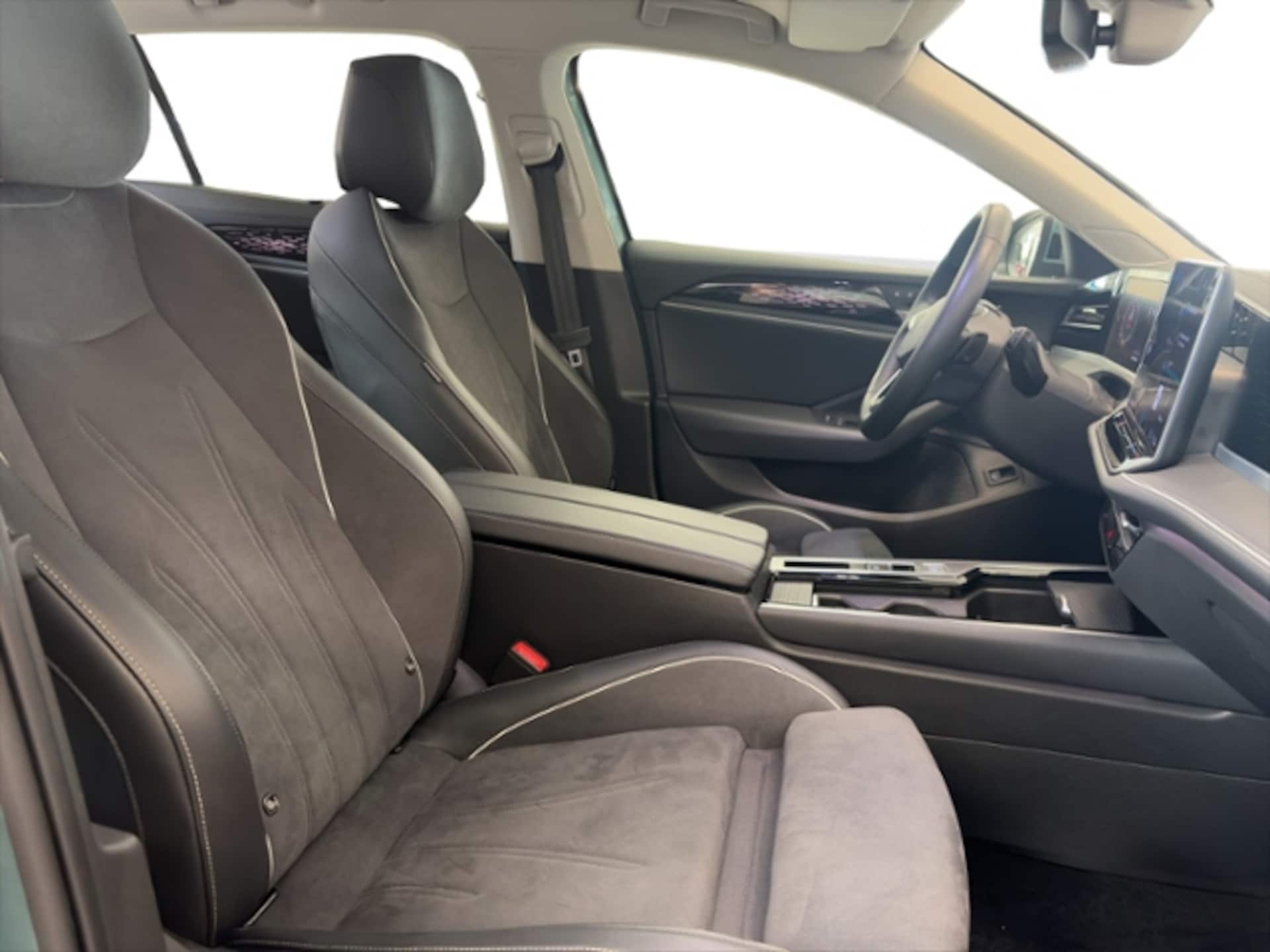 Volkswagen Passat Elegance