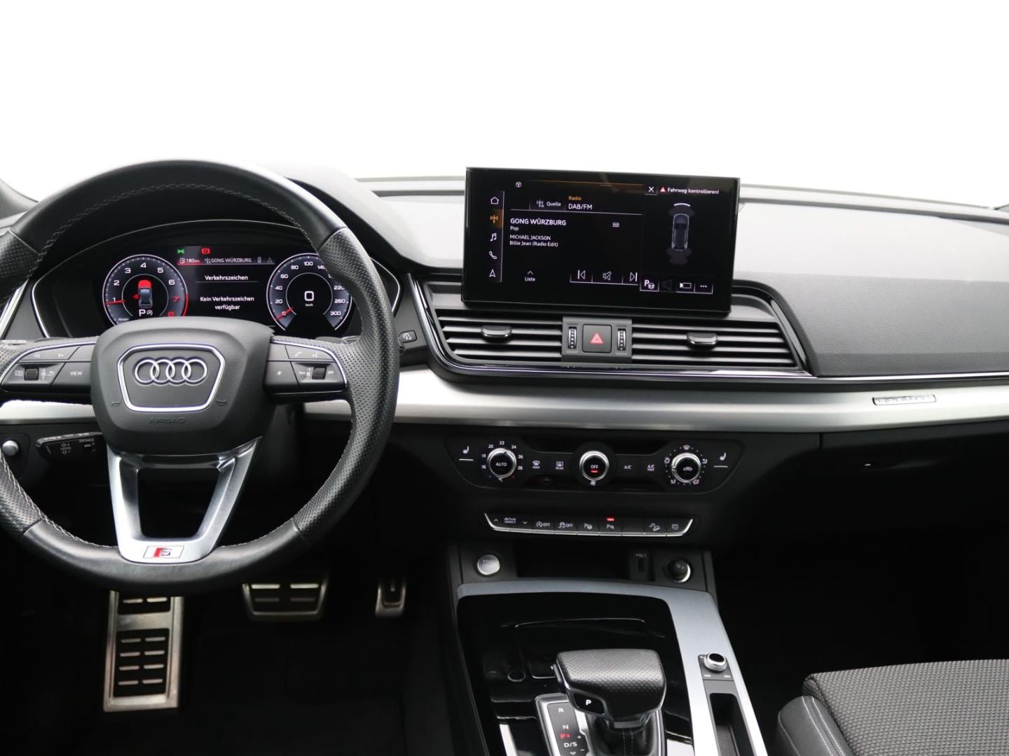 Bild über Audi Q5 45 TFSI quattro S tronic - für weitere Informationen kontaktieren Sie den Audi Partner