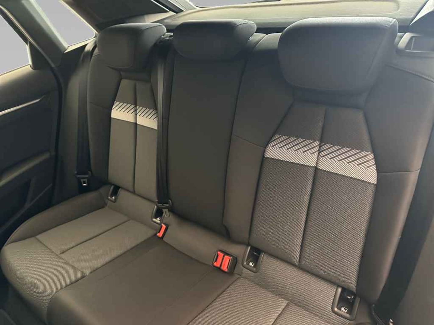 Bild über Audi A3 Sportback advanced 35 TFSI S tronic - für weitere Informationen kontaktieren Sie den Audi Partner