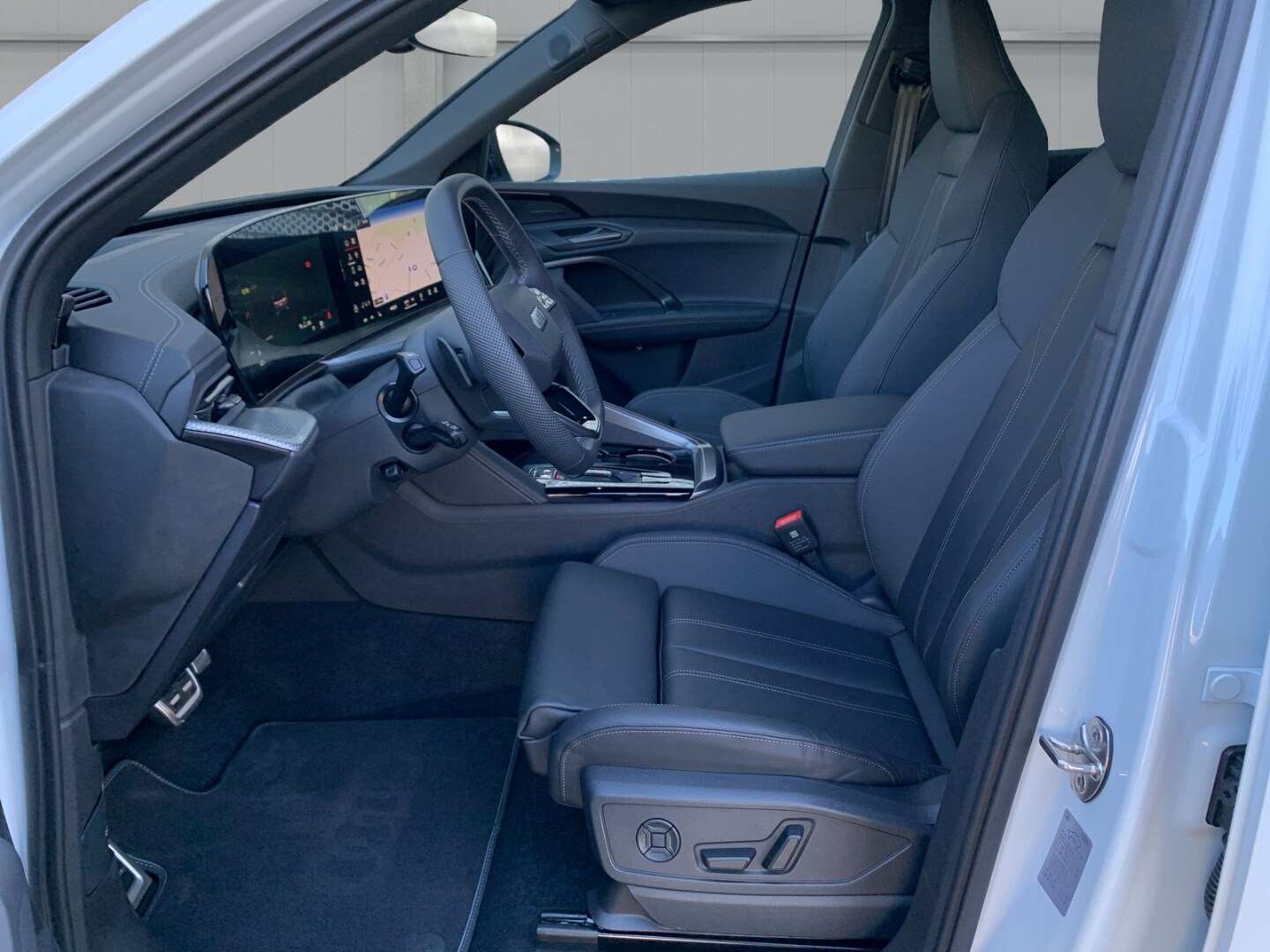 Bild über Audi Q5 SUV TDI quattro 150 kW S tronic - für weitere Informationen kontaktieren Sie den Audi Partner