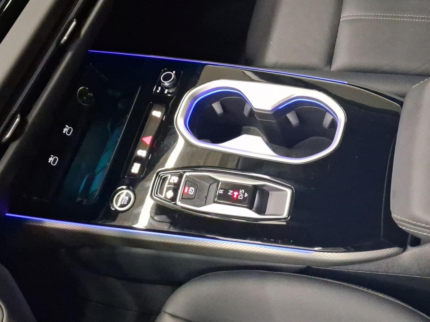 Bild über Audi A6 Limousine TFSI 150 kW S tronic - für weitere Informationen kontaktieren Sie den Audi Partner