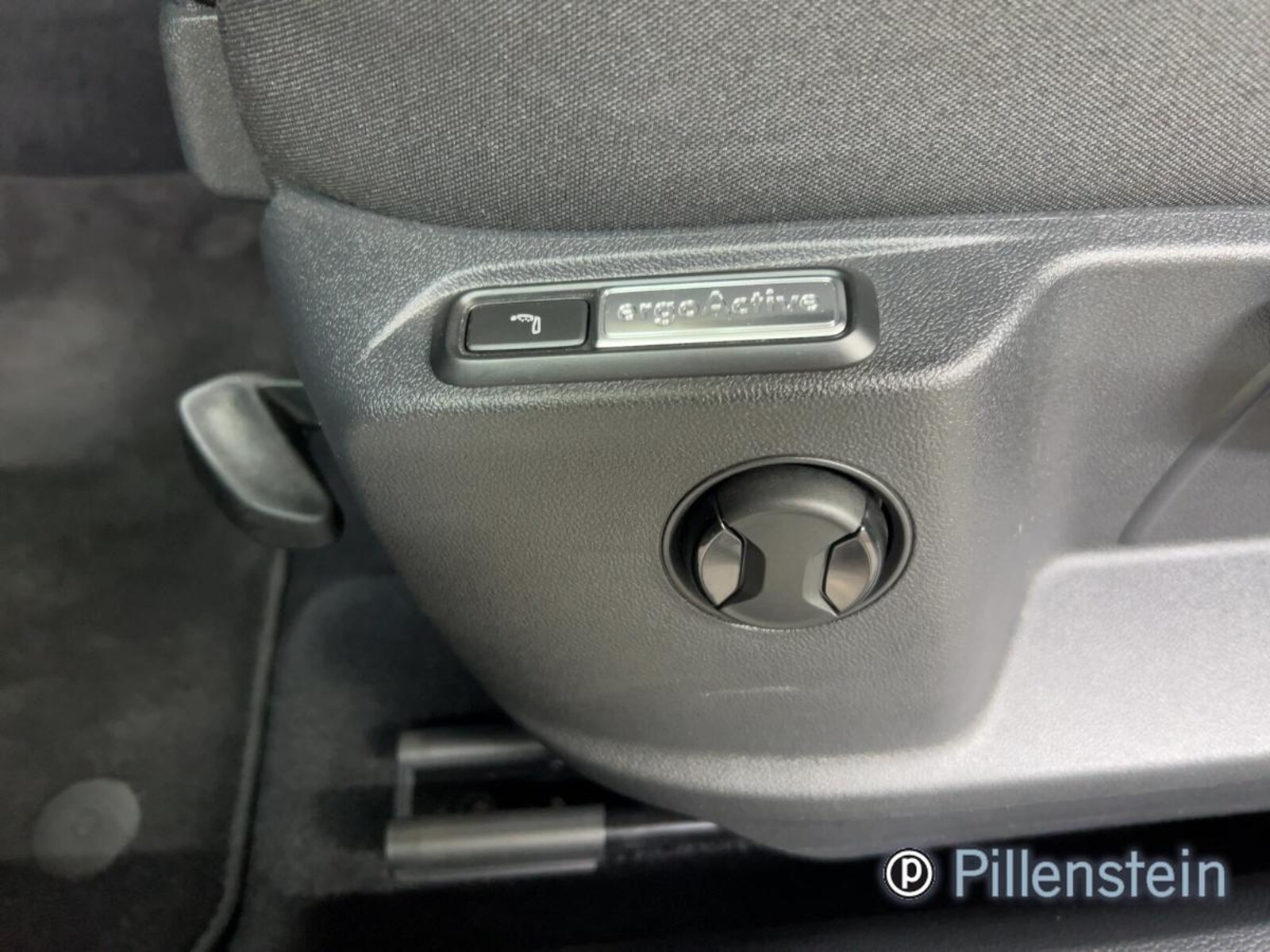 Volkswagen T-Roc – Bild 8