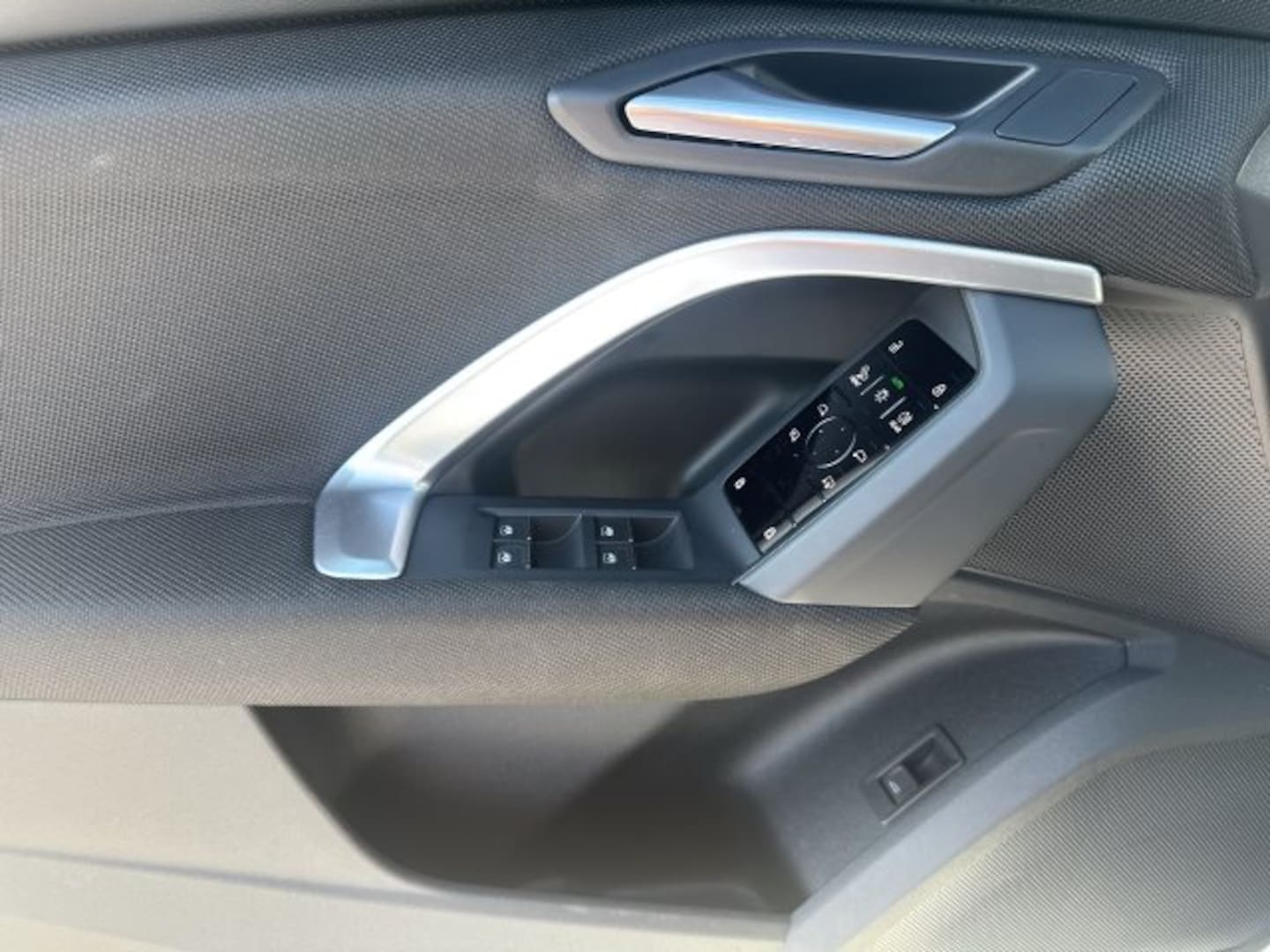 Bild über Audi Q5 SUV TFSI 150 kW S tronic - für weitere Informationen kontaktieren Sie den Audi Partner
