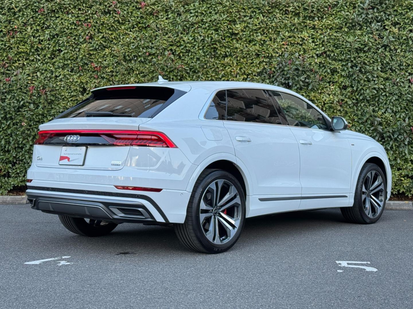 Image about Audi Q8 55 TFSI quattro S line 250(340) kW(PS) tiptronic