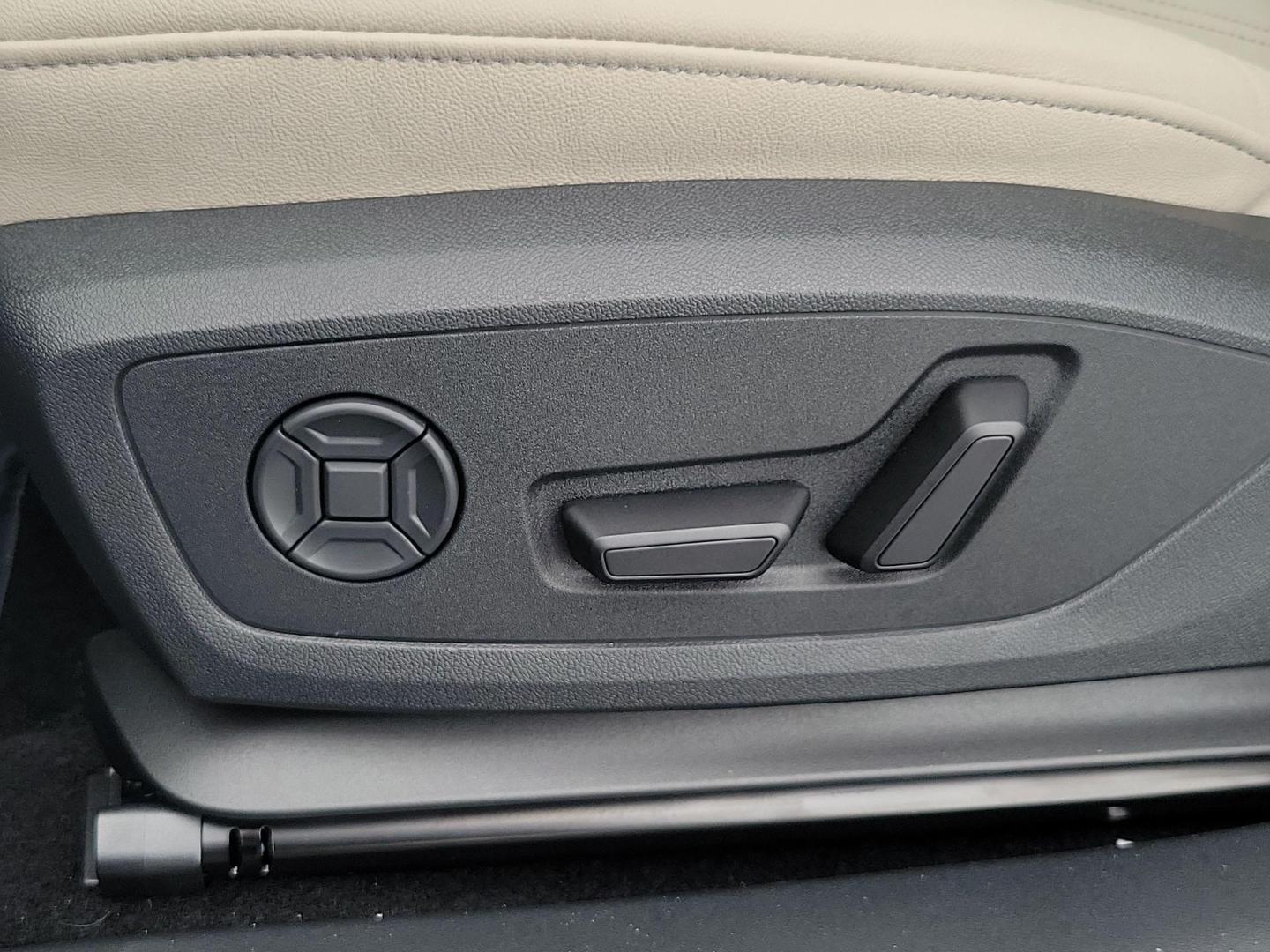 2026 Audi Q4 e-tron Premium Plus - Photo 16