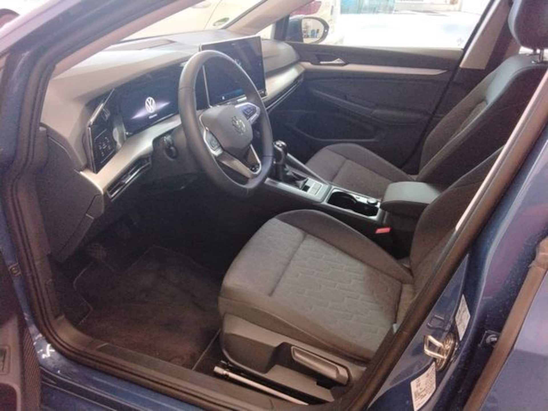 Volkswagen Golf Variant Life