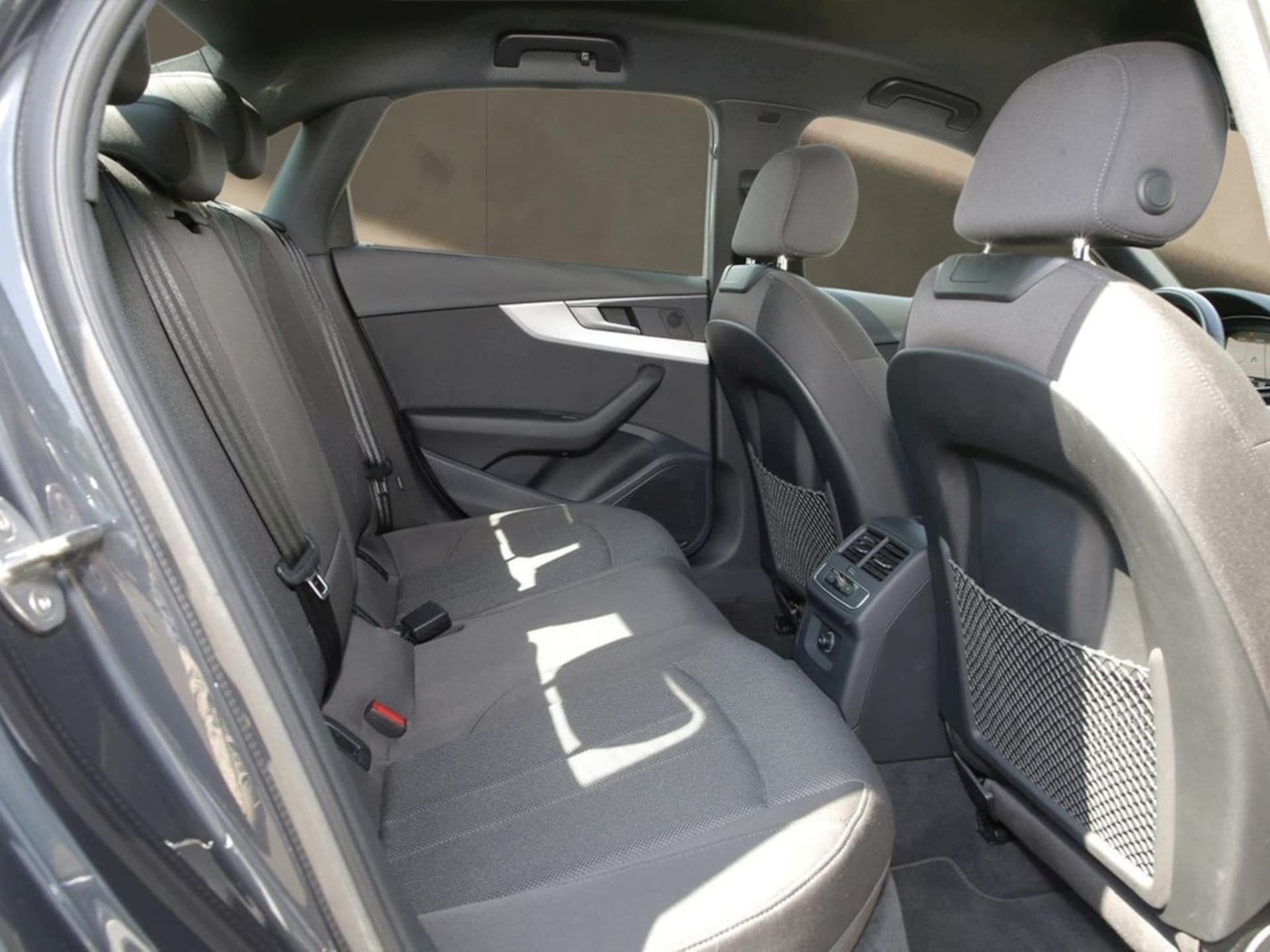 Audi A4 Limousine Advanced