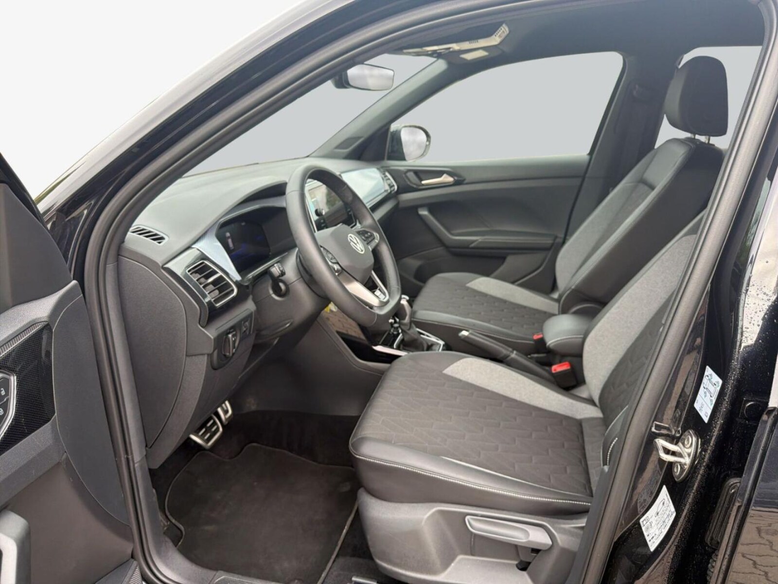 Volkswagen T-Cross – Bild 11