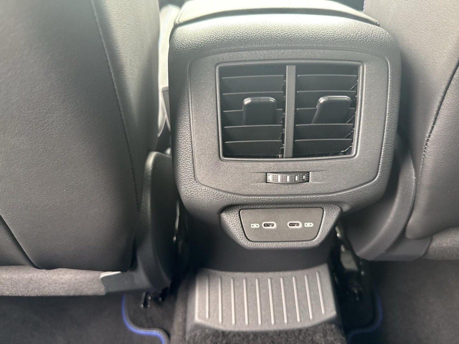 Volkswagen T-Roc – Bild 21
