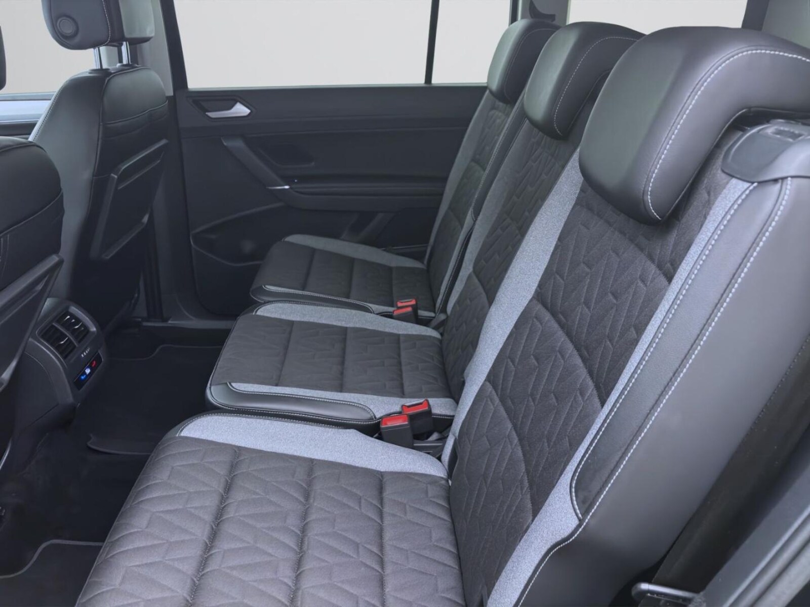Volkswagen Touran – Bild 16