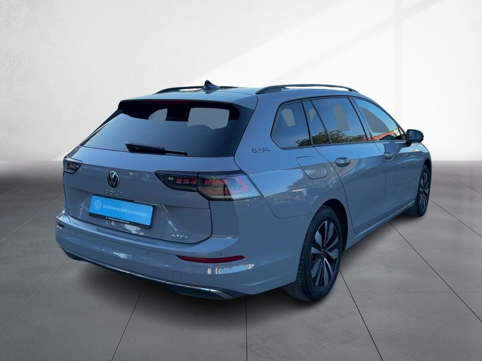 Volkswagen Golf Variant – Bild 3