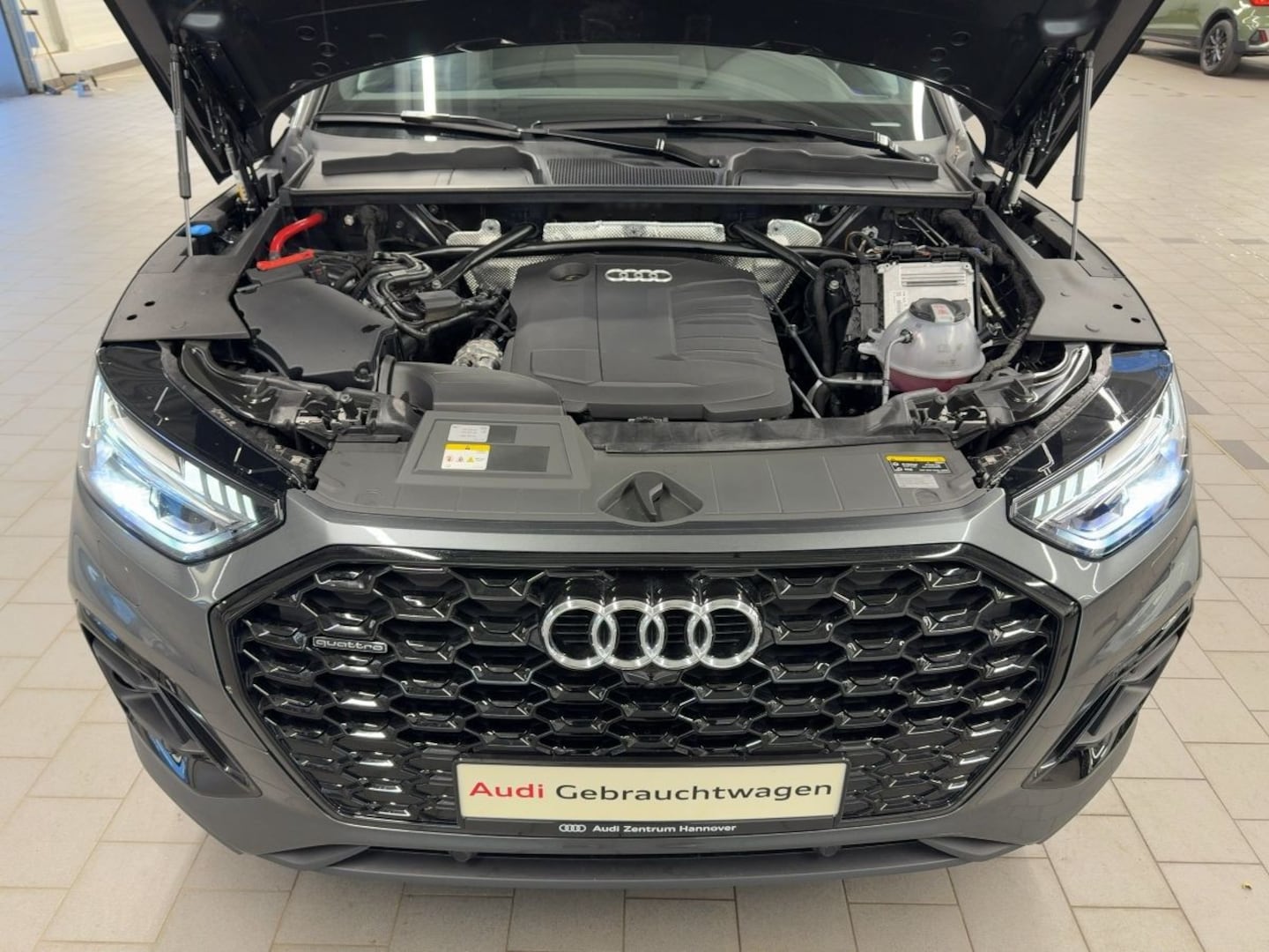 Bild über Audi Q5 Sportback 40 TDI quattro S tronic - für weitere Informationen kontaktieren Sie den Audi Partner