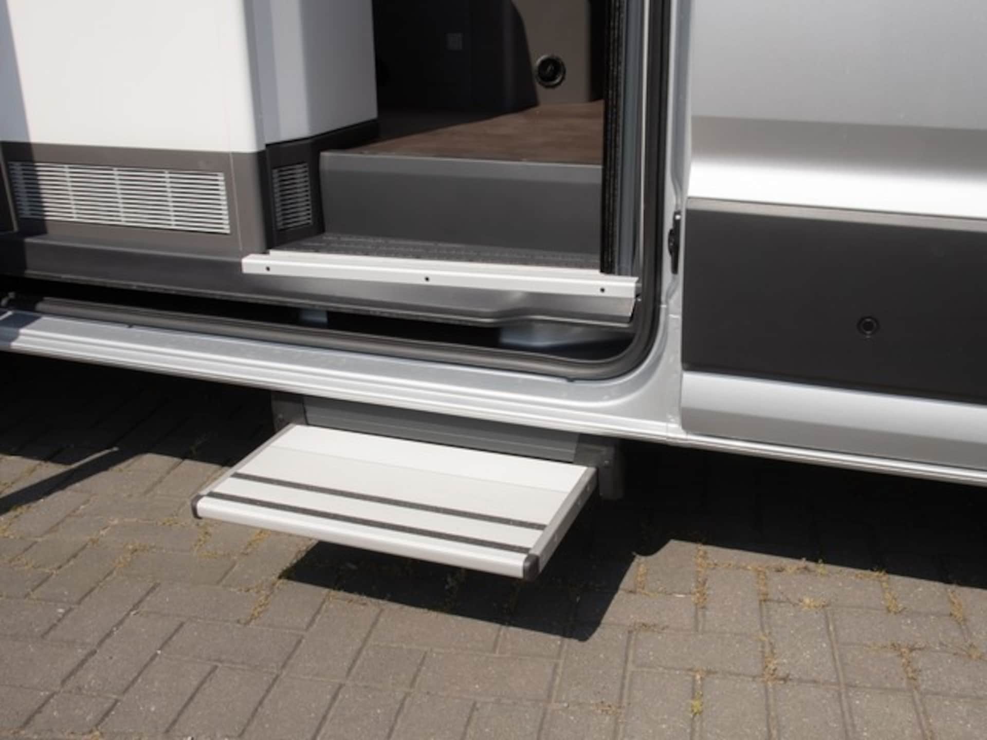 Volkswagen Grand California 600
