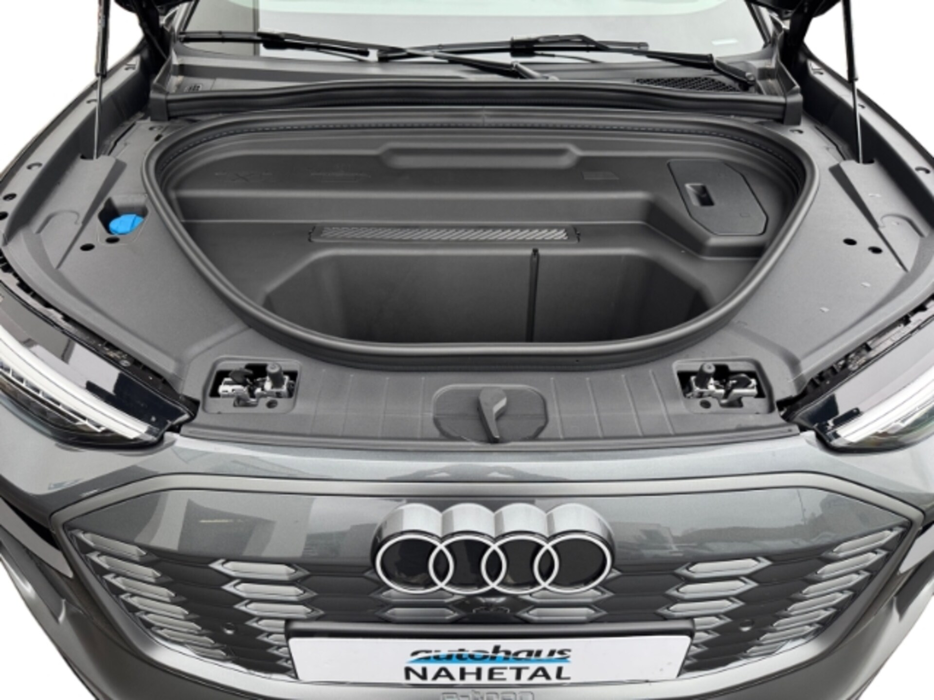 Audi Q6 SUV e-tron