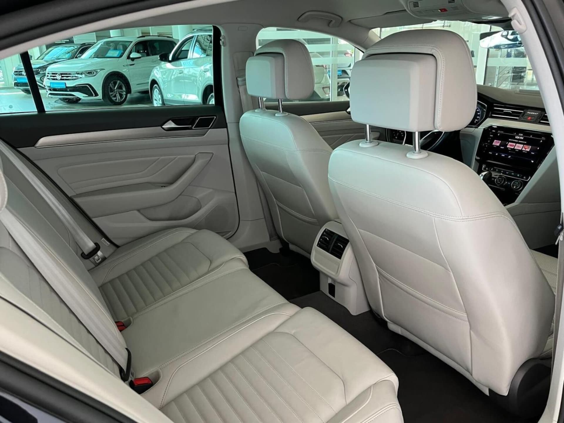 Volkswagen Passat Elegance