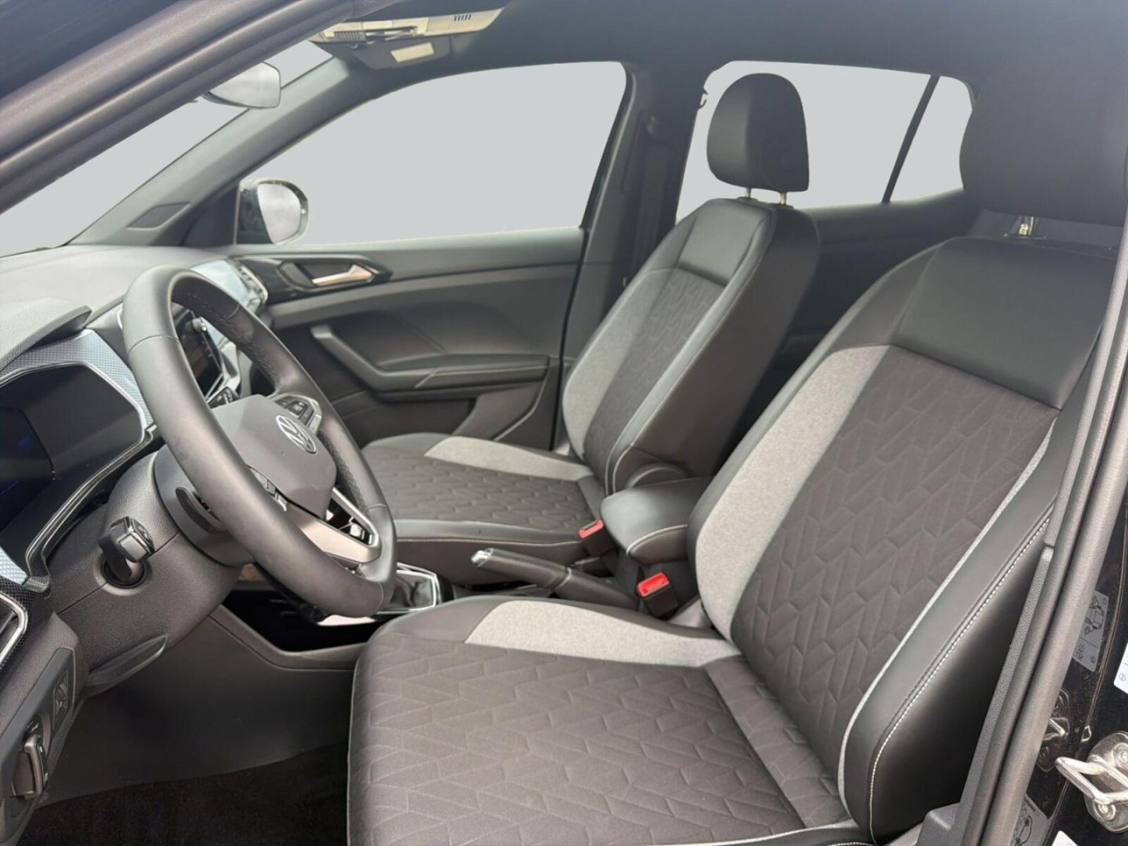 Volkswagen T-Cross – Bild 12