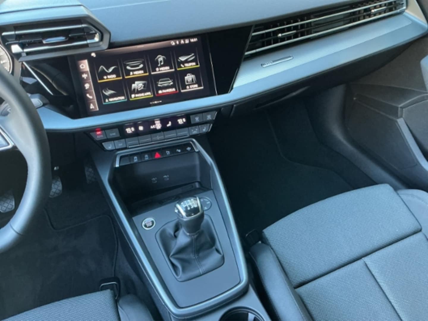 Bild über Audi A3 Limousine TFSI Schaltgetriebe - für weitere Informationen kontaktieren Sie den Audi Partner