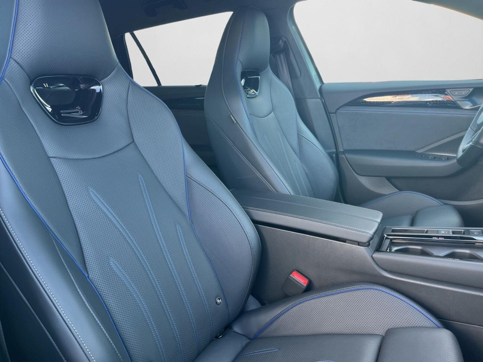 Volkswagen Passat – Bild 4