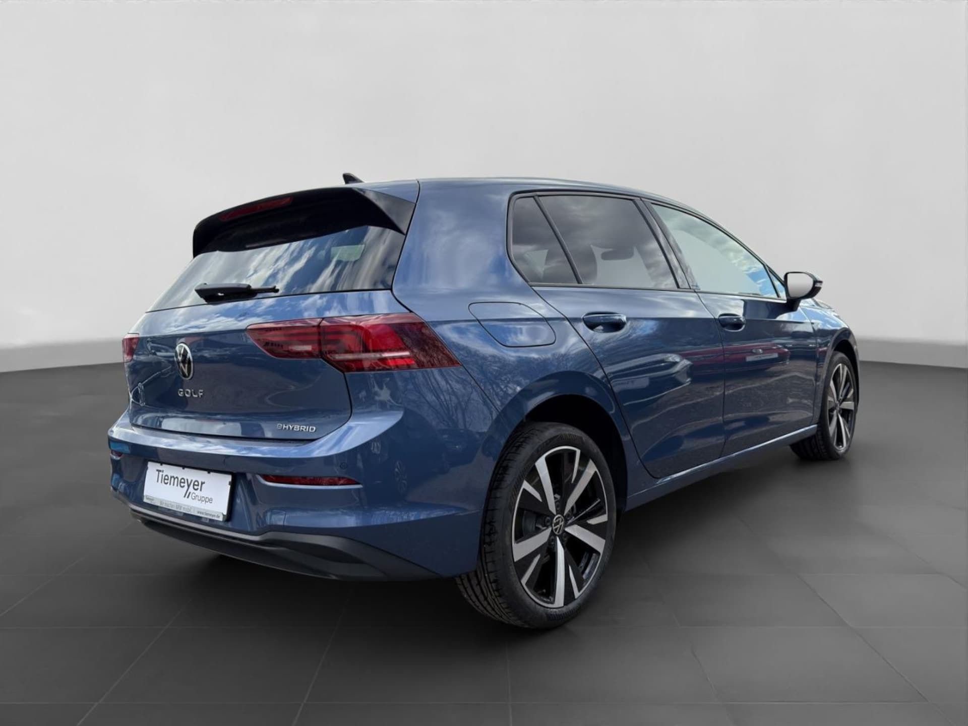Volkswagen Golf Life