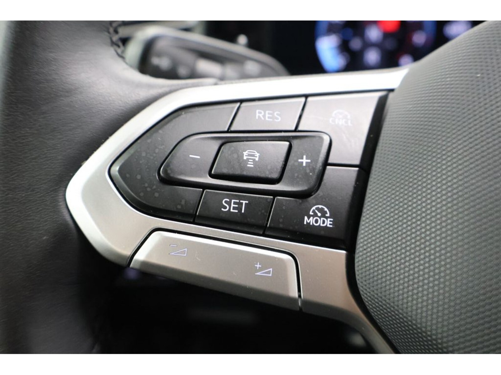 Volkswagen Tiguan – Bild 19