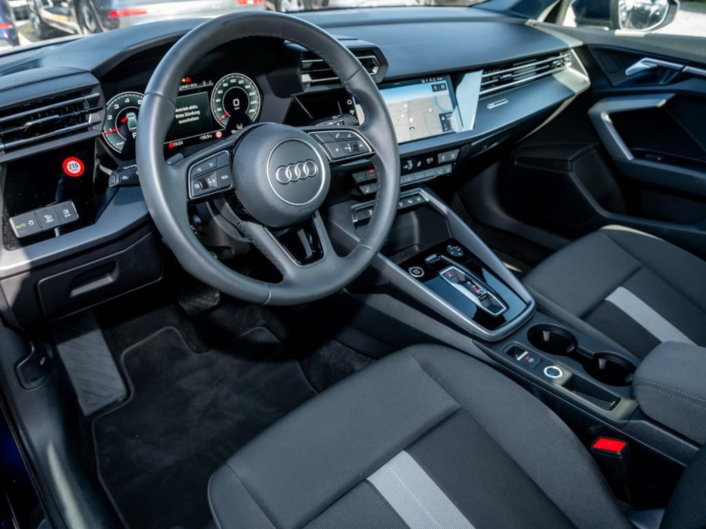 Bild über Audi A3 Limousine TFSI 110 kW S tronic - für weitere Informationen kontaktieren Sie den Audi Partner