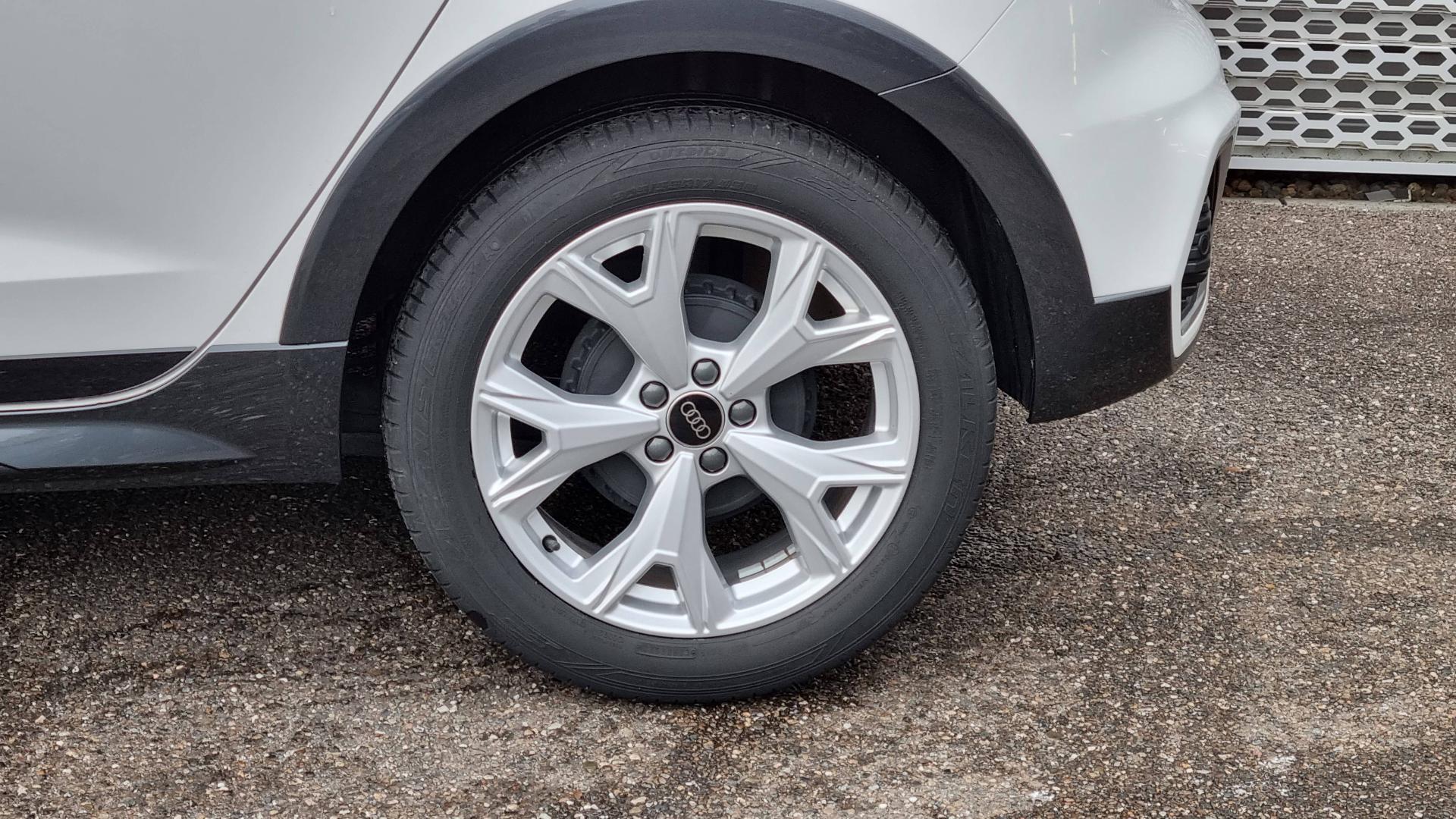 Image about Audi A1 allstreet Design 25 TFSI 70 kW (95 ch) 5 vitesses