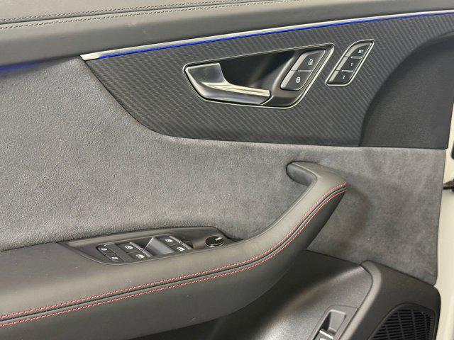 2026 Audi RS Q8 Base - Photo 14