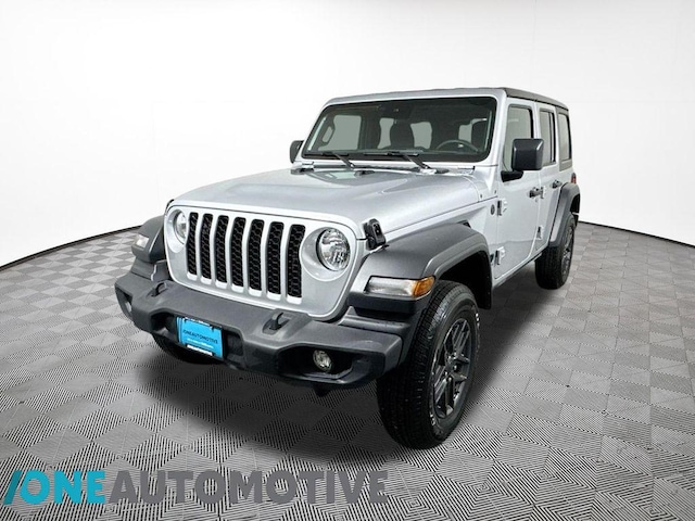 Photo of 2024 Jeep Wrangler