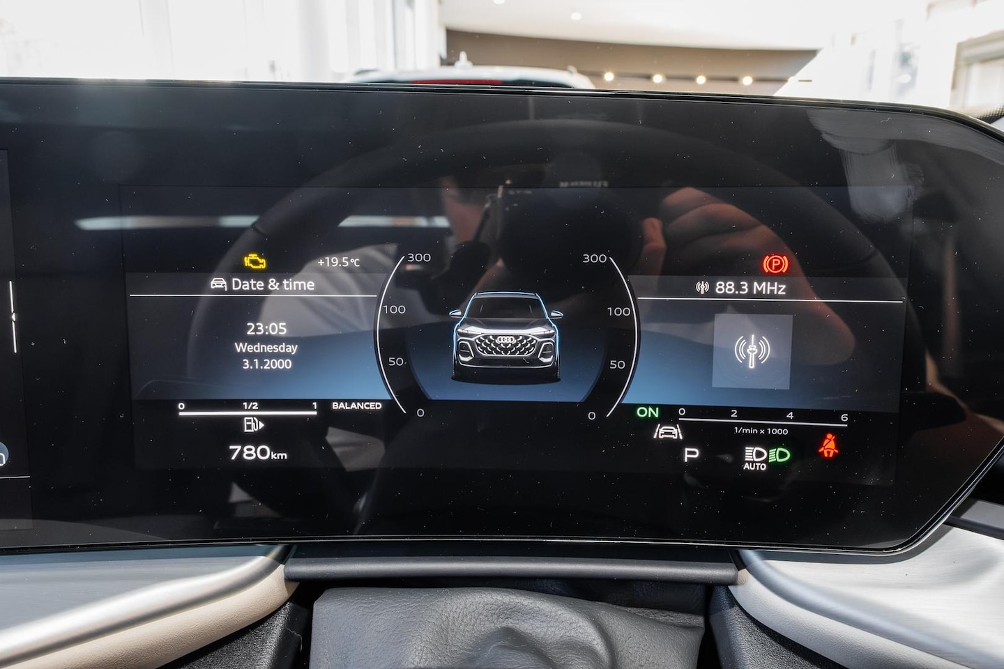 Image about Audi Q5 SUV TDI quattro 150 kW