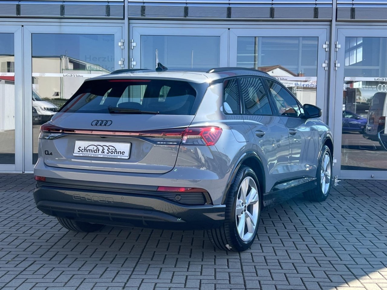 Image about Audi Q4 e-tron 40 e-tron