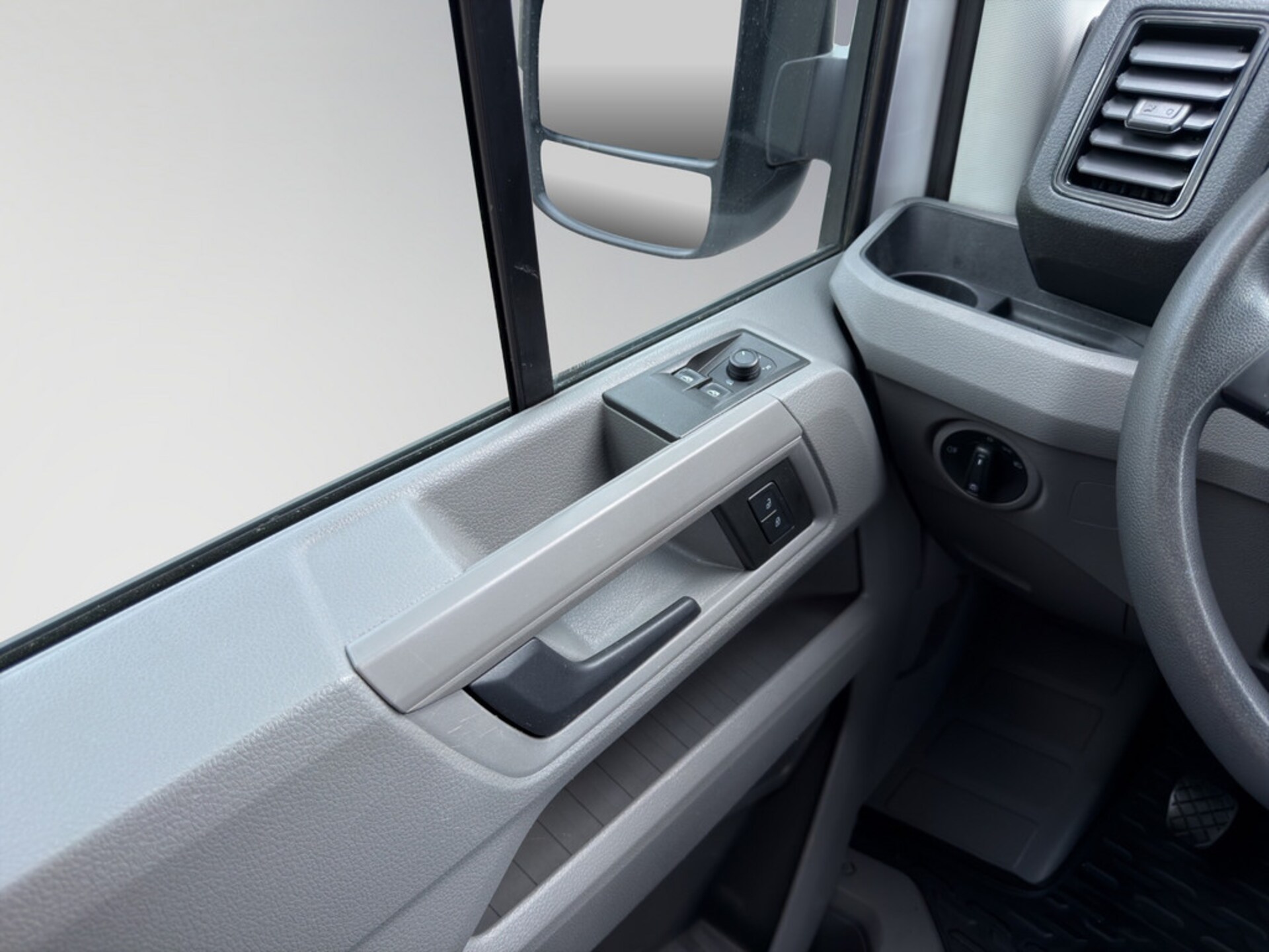 Volkswagen Crafter Kasten langer Radstand