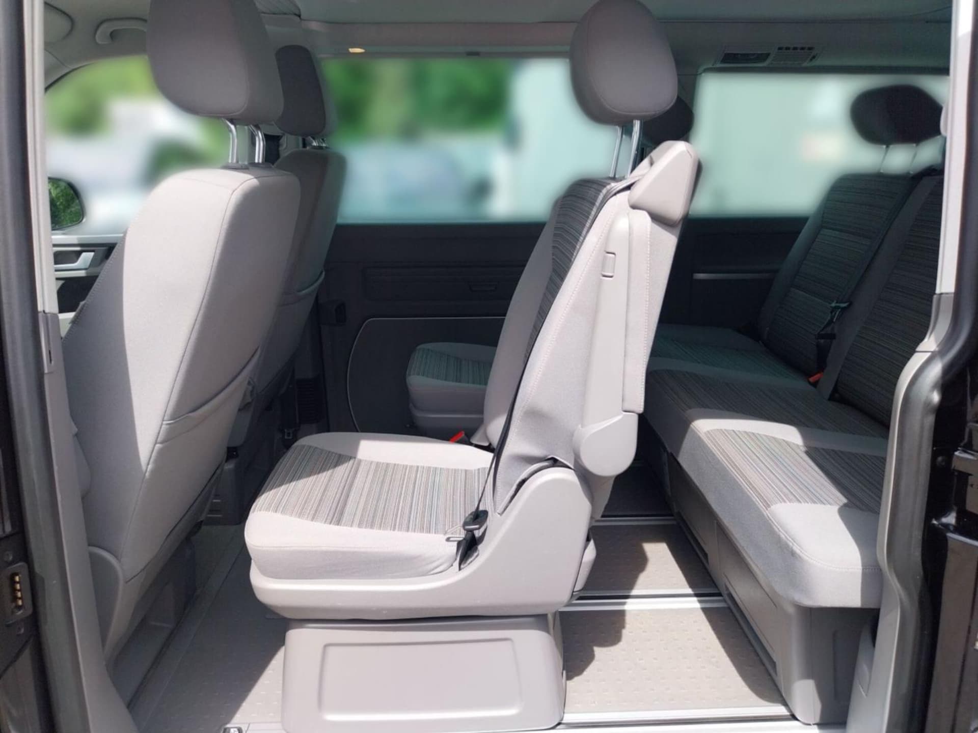 Volkswagen T6.1 California Beach