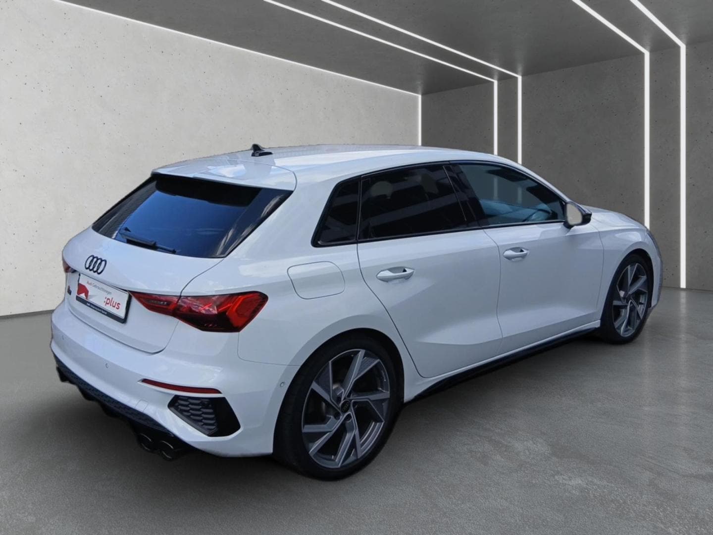 Bild über Audi S3 Sportback TFSI quattro S tronic - für weitere Informationen kontaktieren Sie den Audi Partner
