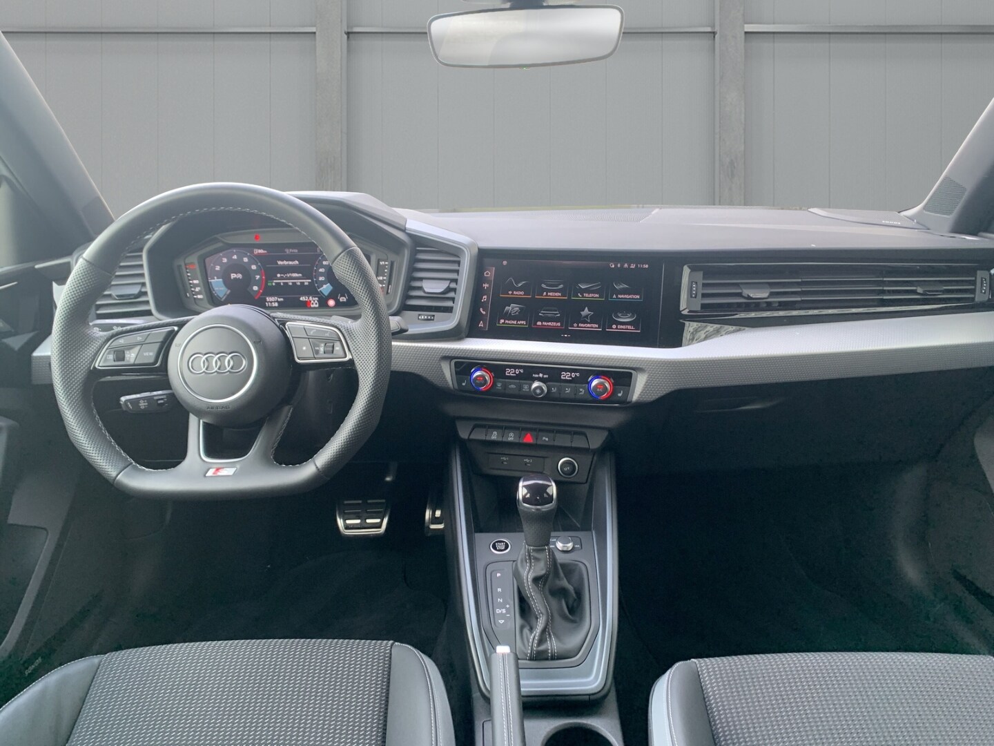 Bild über Audi A1 Sportback S line 35 TFSI S tronic - für weitere Informationen kontaktieren Sie den Audi Partner
