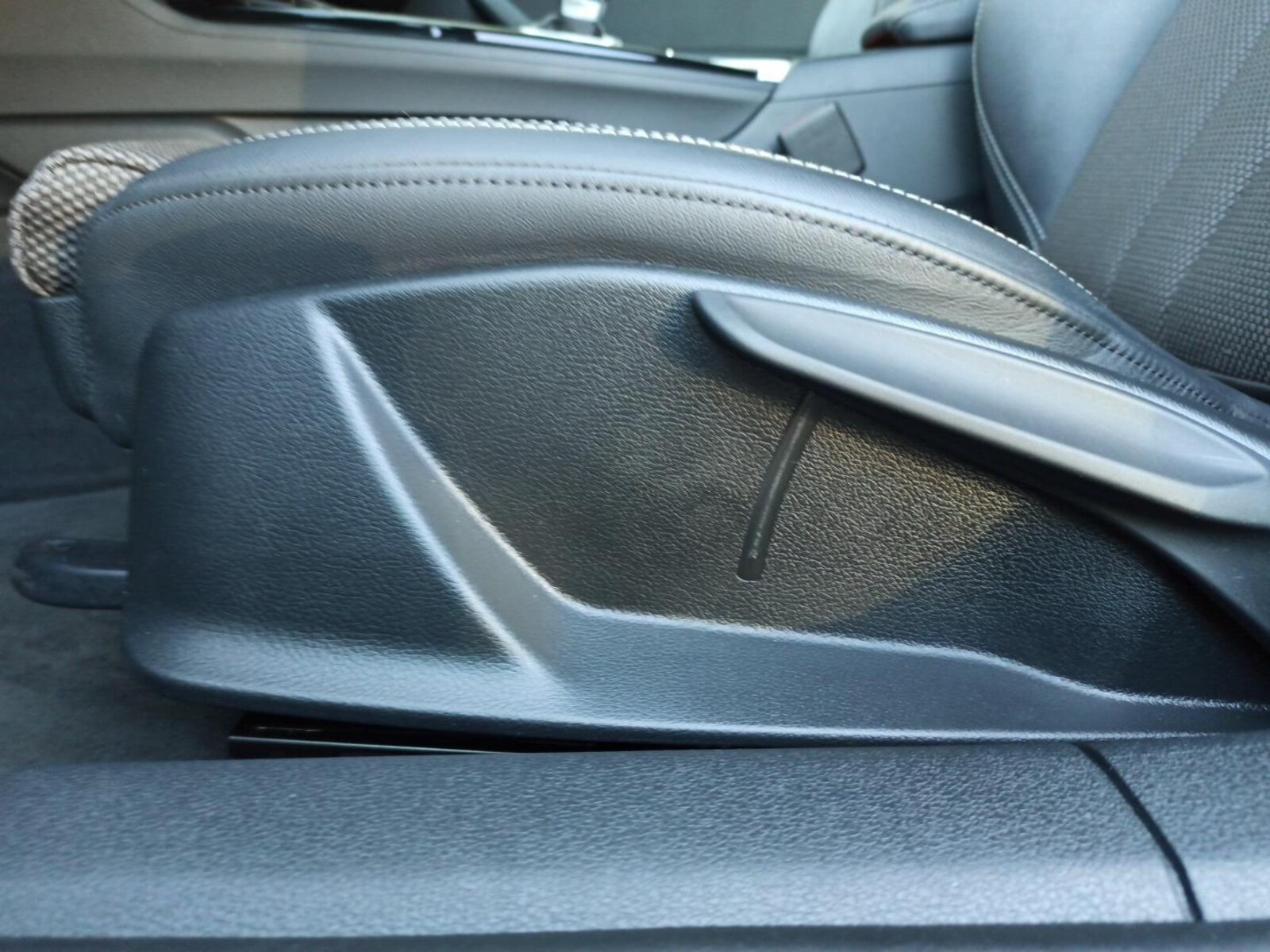Audi A4 Avant – Bild 9
