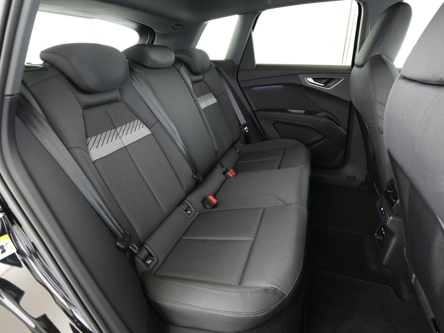 Bild über Audi Q4 e-tron 40 e-tron - für weitere Informationen kontaktieren Sie den Audi Partner