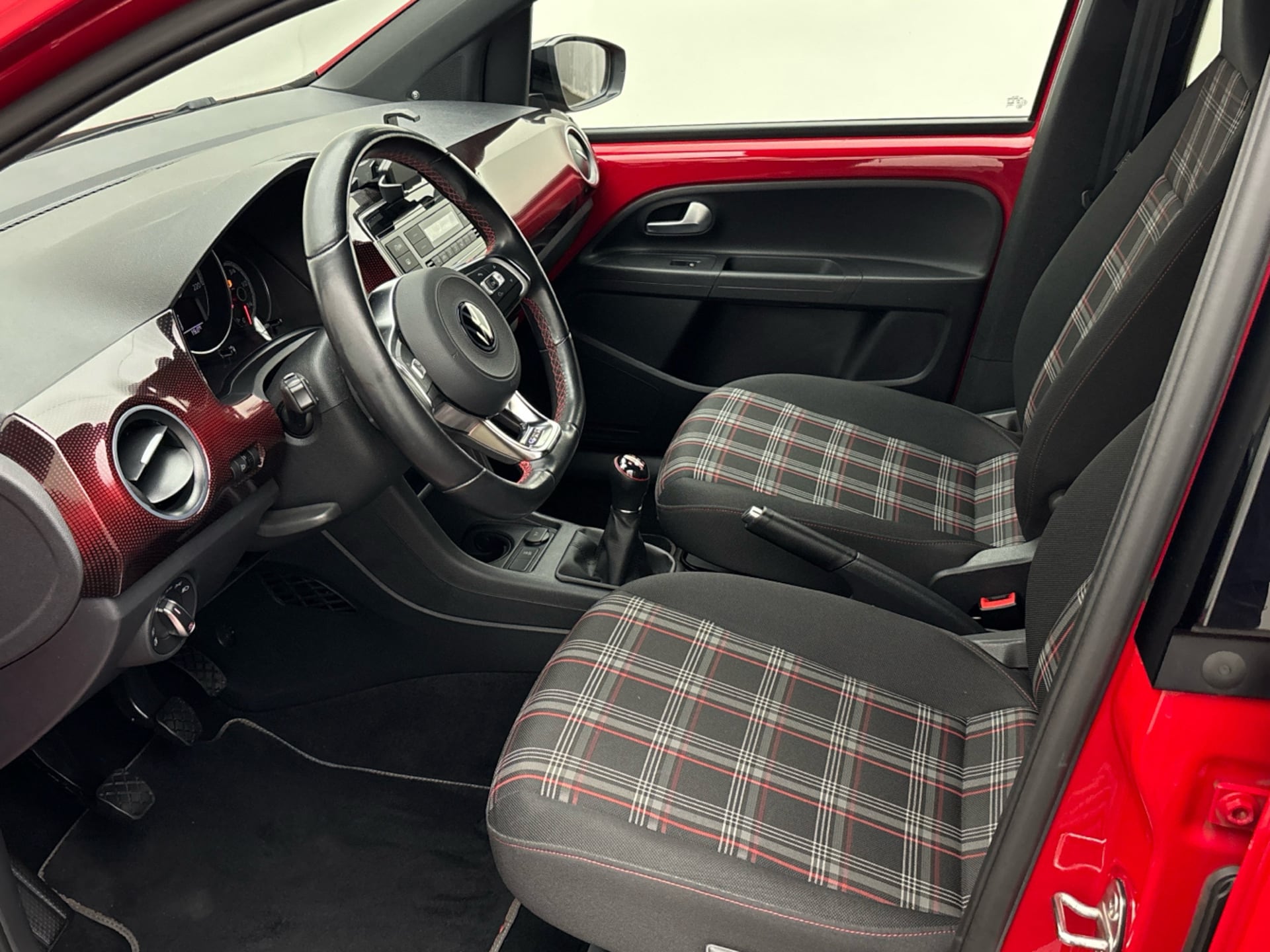 Volkswagen up! GTI