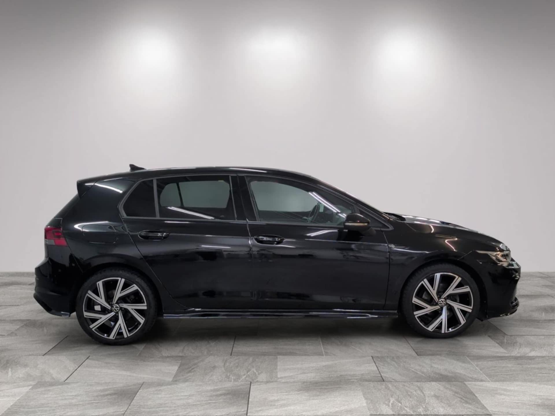 Volkswagen Golf R-Line
