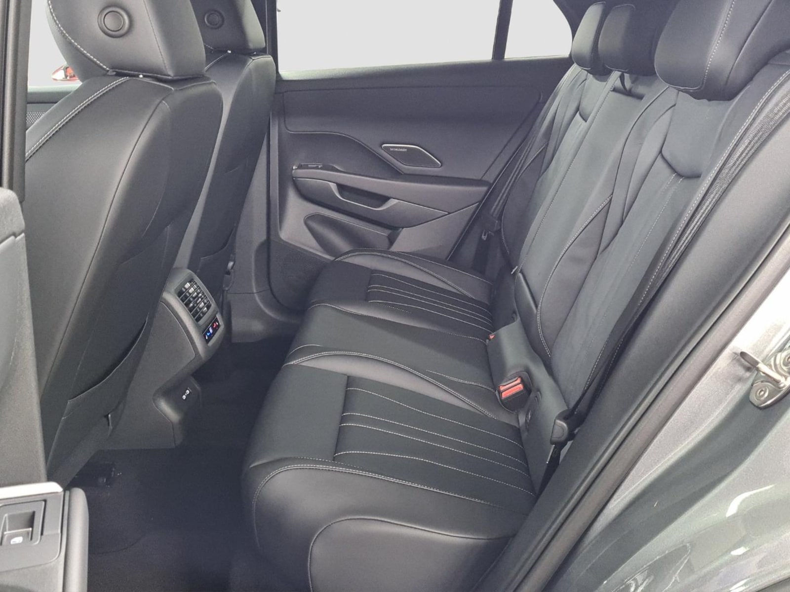 Volkswagen T-Roc – Bild 9
