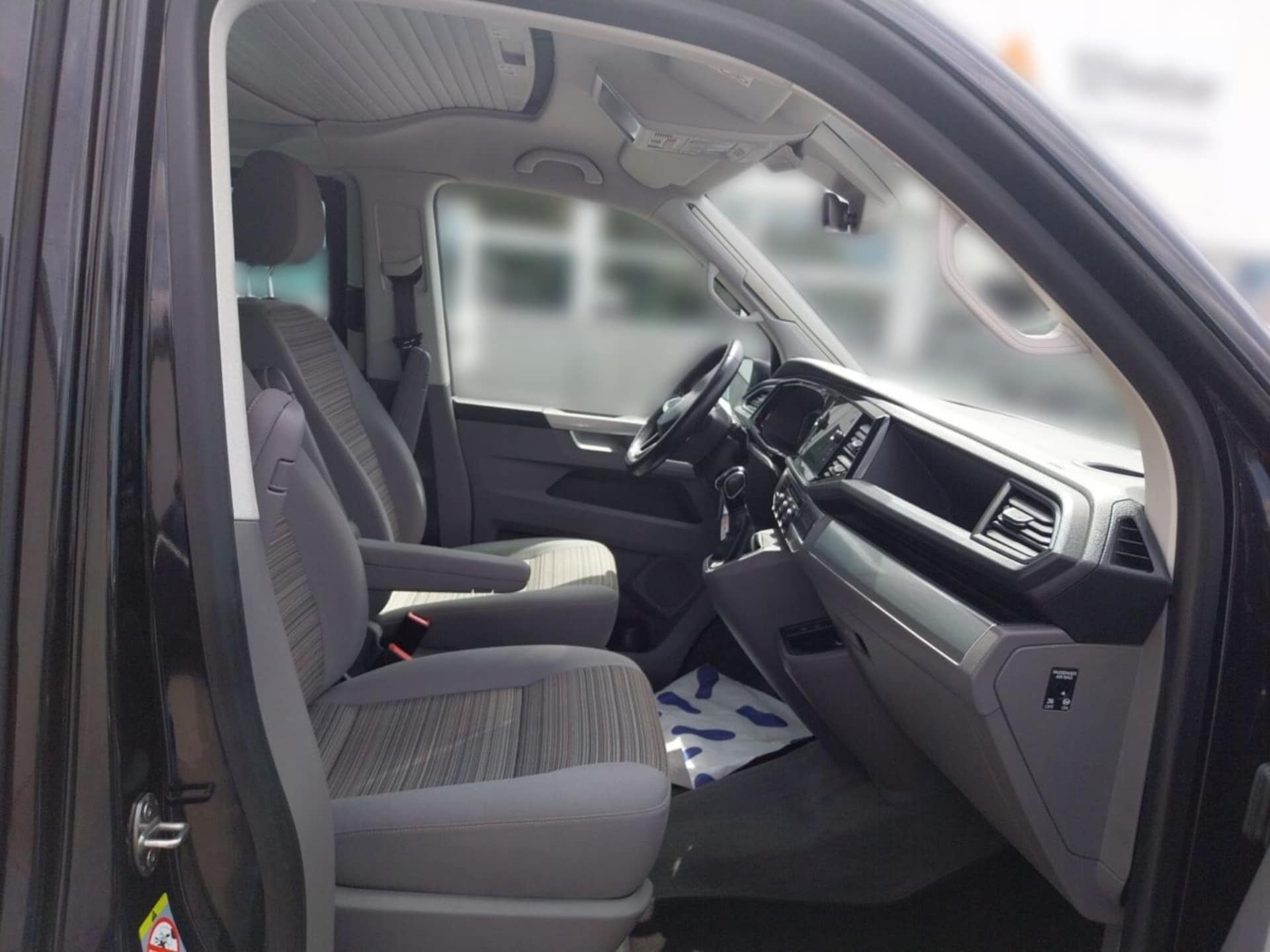 Volkswagen T6.1 California Beach