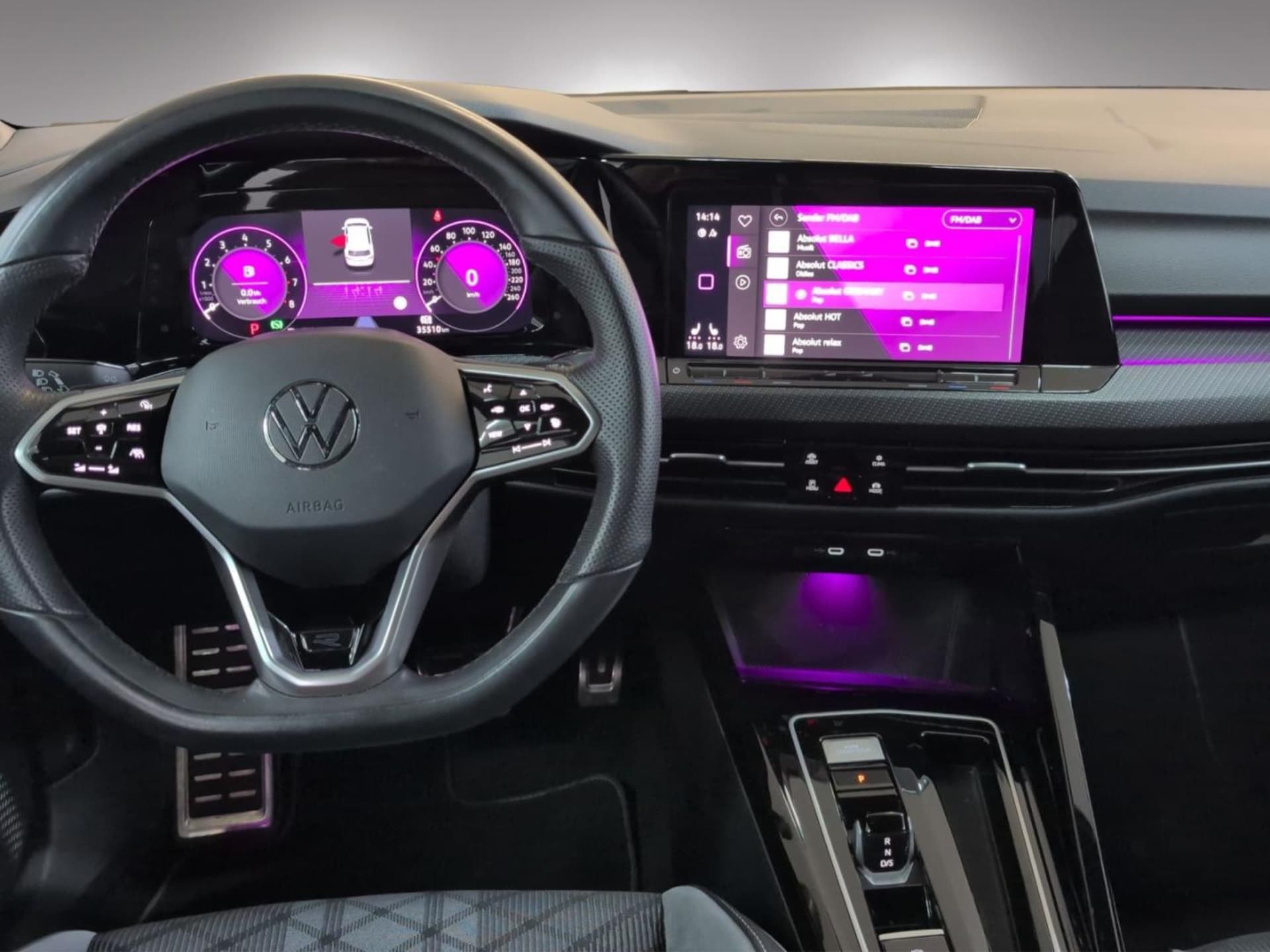 Volkswagen Golf R-Line